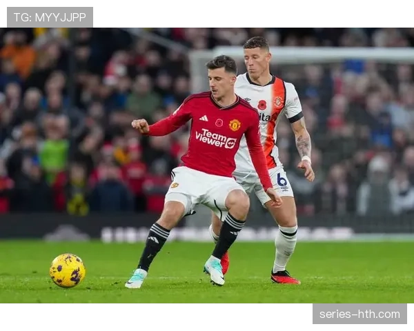 滕哈赫战术奏效，球队全面升级成胜利关键