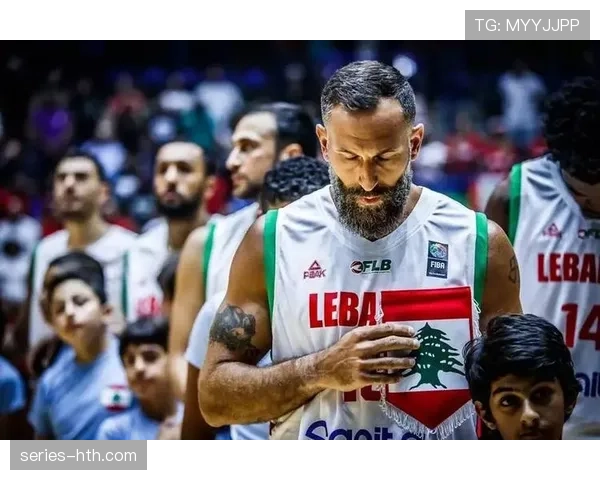 秘鲁队边路突破表现稳健,强势助力球队赢得关键胜利